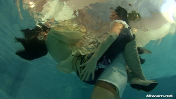 Captive Wetlook Fun Screencap 68 on www.sinx.com