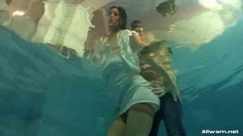 Captive Wetlook Fun Screencap 70 on www.sinx.com