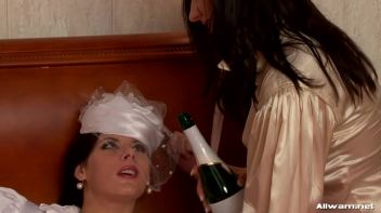 Captive Wetlook Fun Screencap 14 on www.sinx.com