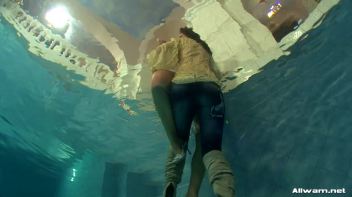 Captive Wetlook Fun Screencap 35 on www.sinx.com