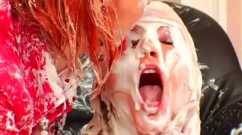 Hot Frosted Superbabes Screencap 85 on www.sinx.com