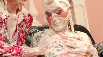 Hot Frosted Superbabes Screencap 116 on www.sinx.com