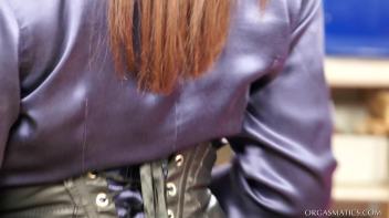 Tattooed Vag Takes Cock and Two Vibrators! Screencap 1 on www.sinx.com