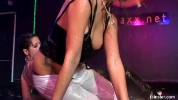 Pussy Casino Part 3 - Shower Cam Screencap 109 on www.sinx.com