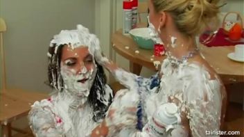 Eurobabe Shaving Cream War Screencap 30 on www.sinx.com