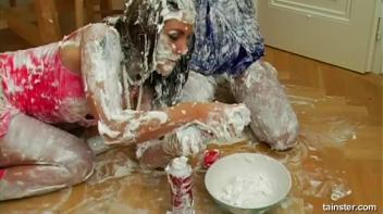 Eurobabe Shaving Cream War Screencap 55 on www.sinx.com