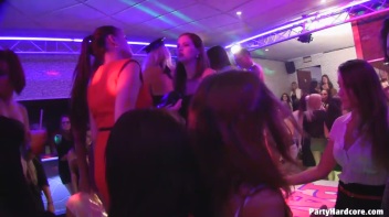 Party Hardcore Gone Crazy Vol. 6 Part 6 - Cam 3 Screencap 86 on www.sinx.com