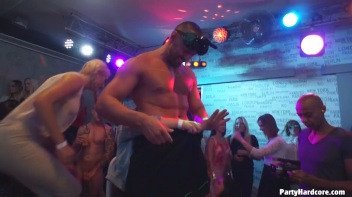Party Hardcore Gone Crazy Vol. 30 Part 1 - Main Edit Screencap 118 on www.sinx.com