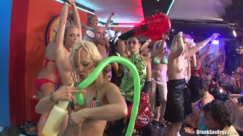 Bikini Beach Balls Part 6 - Cam 2 Screencap 12 on www.sinx.com