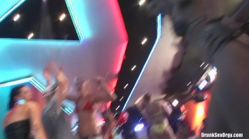 Bikini Beach Balls Part 3 - Cam 4 Screencap 89 on www.sinx.com