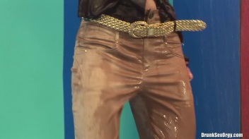 Bikini Beach Balls Part 3 - Cam 4 Screencap 65 on www.sinx.com