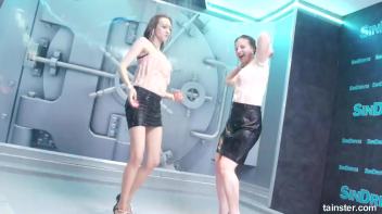 Spectacular wetlook dancing Screencap 33 on www.sinx.com