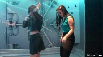 Spectacular wetlook dancing Screencap 46 on www.sinx.com