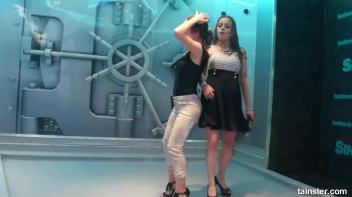 Spectacular wetlook dancing Screencap 54 on www.sinx.com