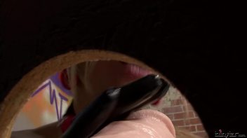 Real Sluts Choose Cum Over Flowers! Screencap 13 on www.sinx.com