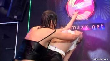 Pussy Casino Part 3 - Shower Cam Screencap 110 on www.sinx.com