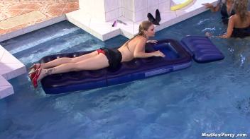 Pool Party Pussy Eaters Part 2 Screencap 68 on www.sinx.com