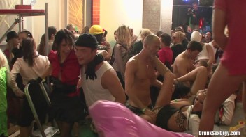 Hard Hat Hos Part 2 - Cam 2 Screencap 20 on www.sinx.com