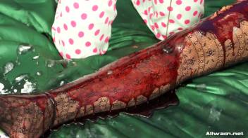 Creamy Schoolgirl Slumber Party Screencap 75 on www.sinx.com