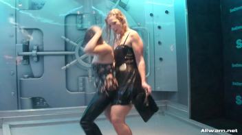 Shower Dancing Screencap 12 on www.sinx.com