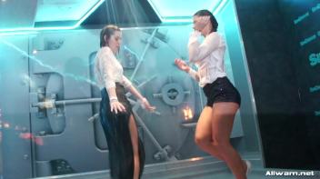 Shower Dancing Screencap 43 on www.sinx.com