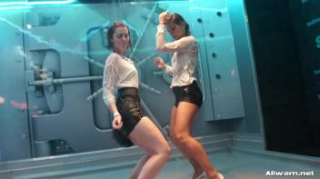 Shower Dancing Screencap 47 on www.sinx.com