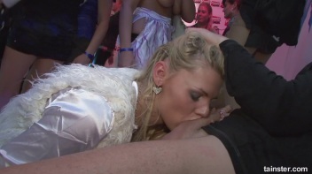 Winter WonderBang Part 3 - Cam 1 Screencap 98 on www.sinx.com