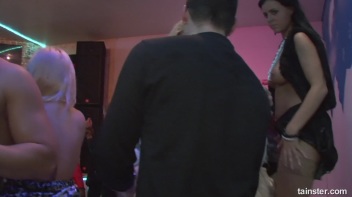 Winter WonderBang Part 3 - Cam 1 Screencap 100 on www.sinx.com