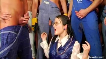 Quarts of the Finest Yellow Juice Screencap 95 on www.sinx.com