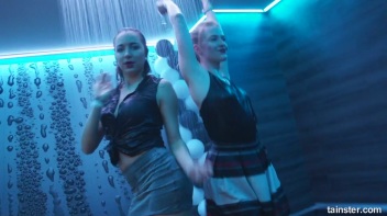 Wet And Working It!  Cuties Shake It Up! Screencap 45 on www.sinx.com