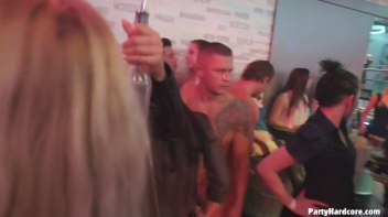 Party Hardcore Gone Crazy Vol. 32 Part 5 - Cam 2 Screencap 65 on www.sinx.com