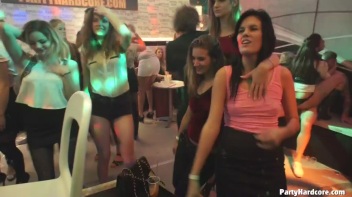 Party Hardcore Gone Crazy Vol. 32 Part 5 - Cam 2 Screencap 71 on www.sinx.com