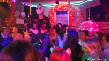 Party Hardcore Gone Crazy Vol. 39 Single Cut: Part 2 - Cam 3 Screencap 15 on www.sinx.com