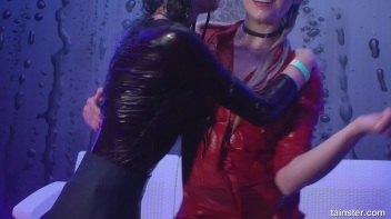 Wet And Messy Amateur Hotness Screencap 23 on www.sinx.com