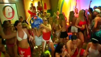 Bay Crotch Part 1 - Main Edit Screencap 2 on www.sinx.com