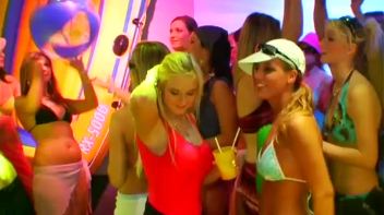 Bay Crotch Part 1 - Main Edit Screencap 4 on www.sinx.com