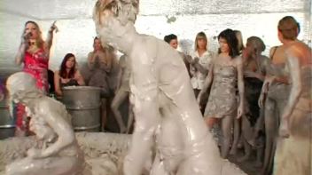 Crazy-Ass Messy Cat Fighting Vixens Screencap 93 on www.sinx.com