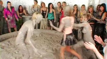 Crazy-Ass Messy Cat Fighting Vixens Screencap 25 on www.sinx.com