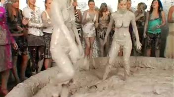 Crazy-Ass Messy Cat Fighting Vixens Screencap 68 on www.sinx.com