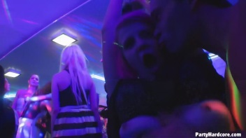 Party Hardcore Gone Crazy Vol. 29 Part 3 - Cam 3 Screencap 78 on www.sinx.com