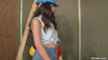 Hard Hat Cum Bunny Takes A Break! Screencap 3 on www.sinx.com