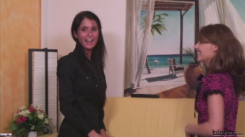 Smackfest Lesbos - Nessa Devil & Zuzana Z Screencap 29 on www.sinx.com