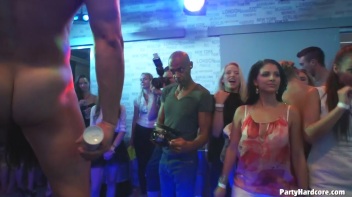Party Hardcore Gone Crazy Vol. 30 Part 4 - Cam 4 Screencap 112 on www.sinx.com