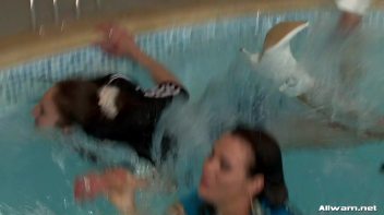 Wetlook Fitness Hotties Screencap 46 on www.sinx.com