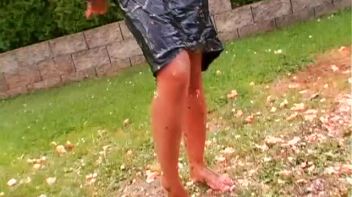 Sticky, Messy Egg Fight Screencap 94 on www.sinx.com