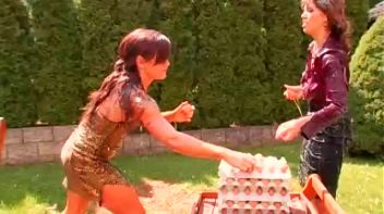 Sticky, Messy Egg Fight Screencap 27 on www.sinx.com
