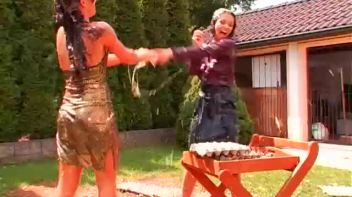 Sticky, Messy Egg Fight Screencap 73 on www.sinx.com