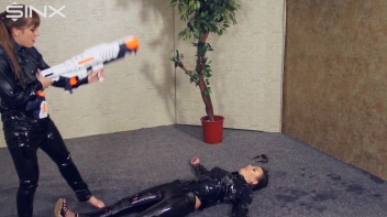 Hot Babes In Water Fight Action Screencap 62 on www.sinx.com