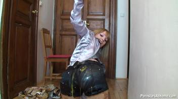 This Eurobabe Wasn't Shopping For Dinner... Screencap 26 on www.sinx.com