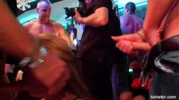 Pussy Blizzard Part 2 - Cam 1 Screencap 31 on www.sinx.com